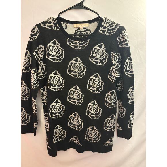 Women’s LOFT Black White Rose Print Sweater Size M – $70 - Picture 2 of 4